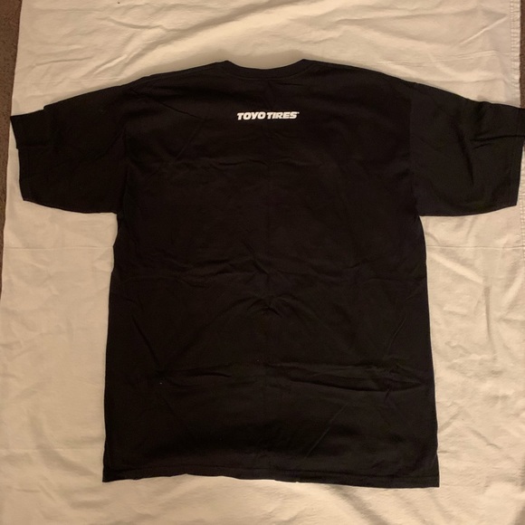 Men’s XL T-Shirt - Picture 2 of 2